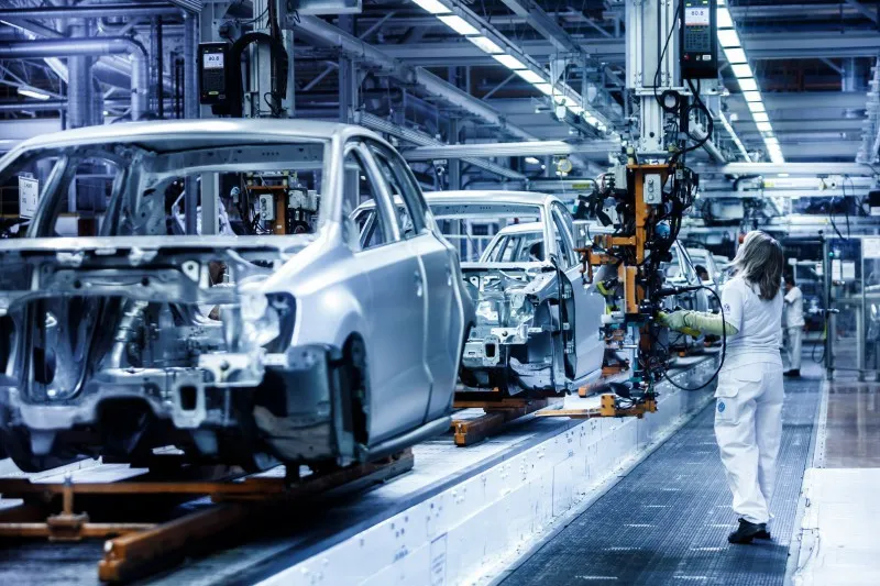 La frecuencia en la industria de la automoción